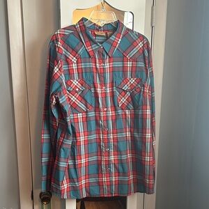 Wrangler Women’s Pearl Snap Shirt